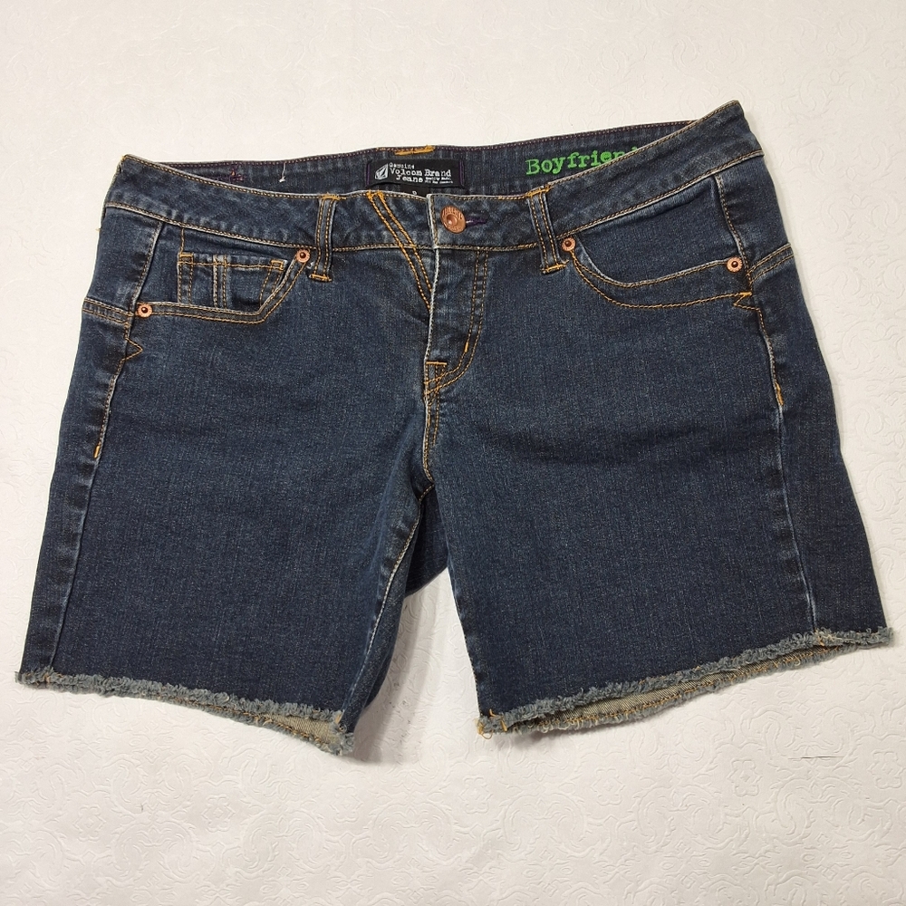 Genuine volcom brand Boyfriend Jeans shorts size 9 Junior